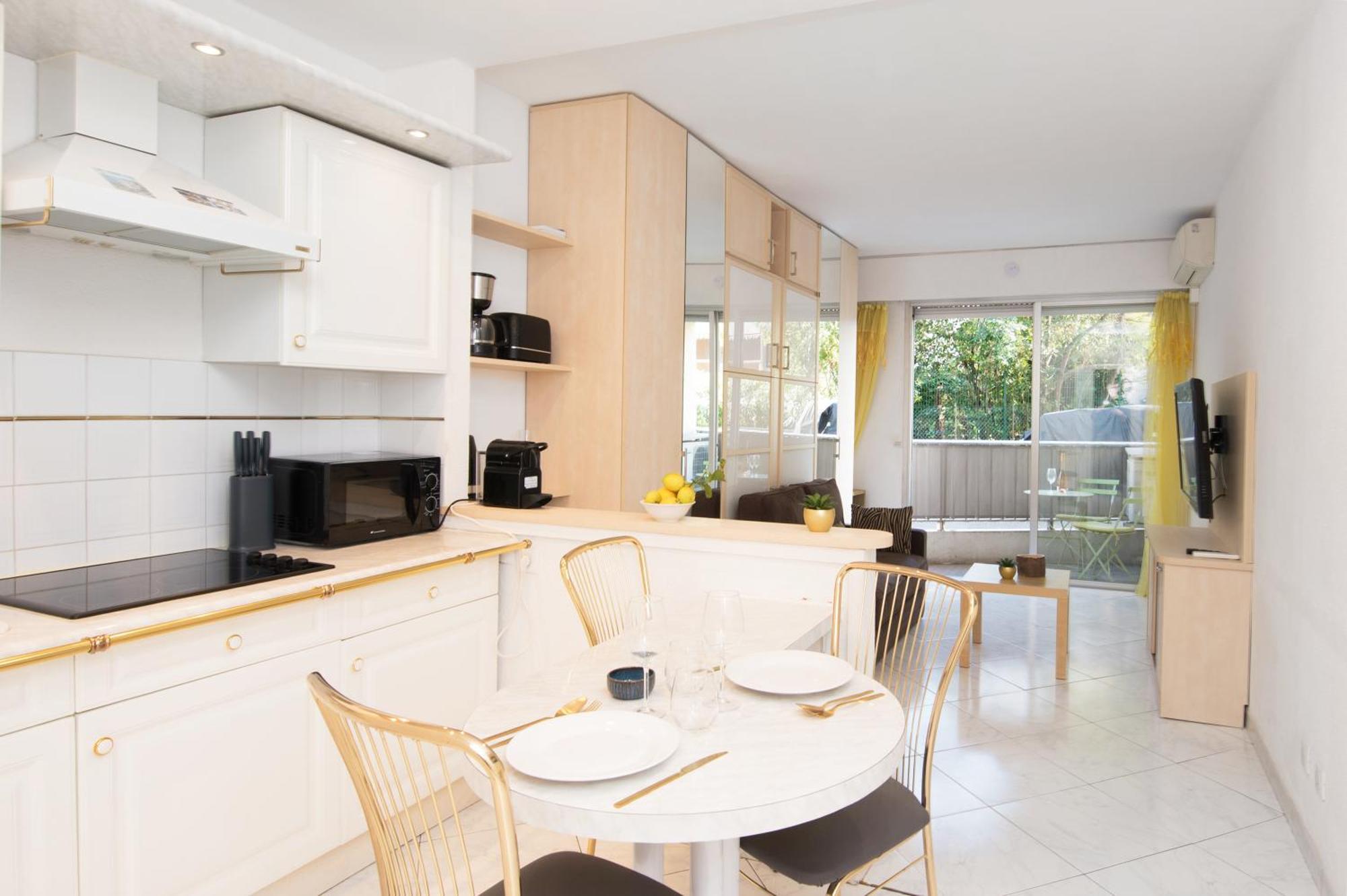 Cosy Studio - Residence Front De Mer - Menton Buitenkant foto